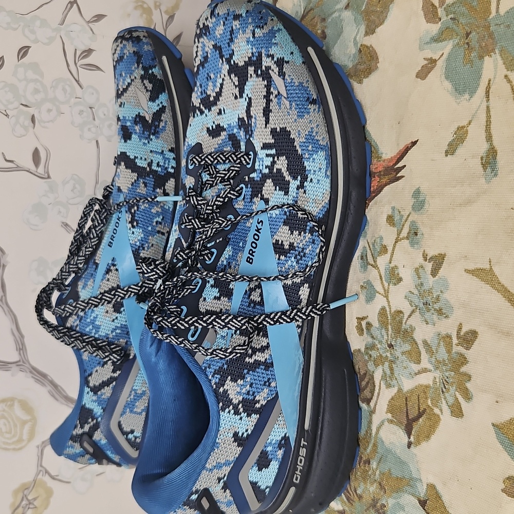 Brooks GHOST Vibrant Blue Camouflage Sneakers MENS SIZE 9.5 OR WOMEN 11 - Picture 8 of 12